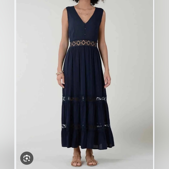 Molly Bracken White Woven Maxi Dress with Crochet Detail NWT - Picture 1 of 5